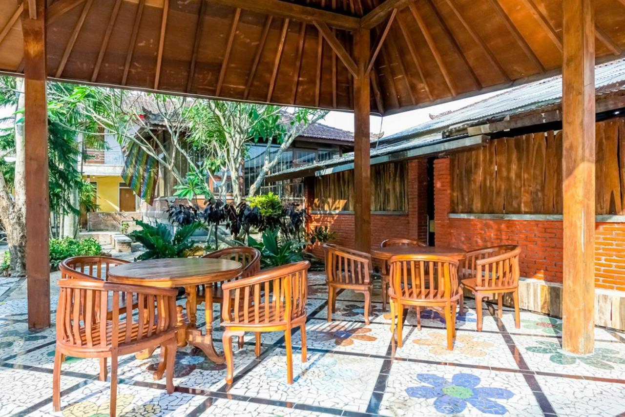 RedDoorz Syariah near Gor Ken Arok Otel Malang Dış mekan fotoğraf