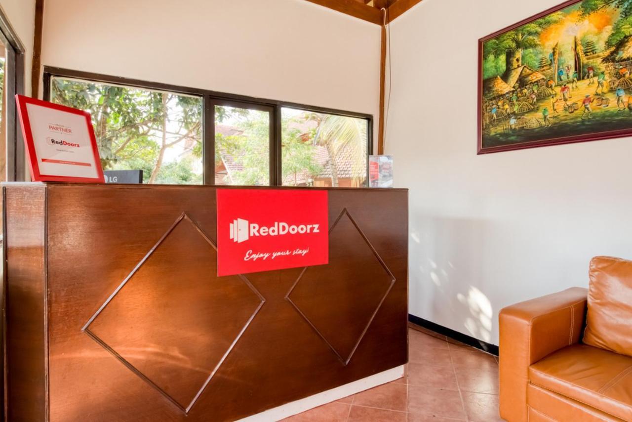 RedDoorz Syariah near Gor Ken Arok Otel Malang Dış mekan fotoğraf
