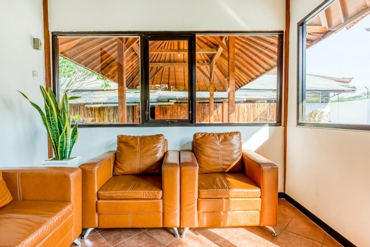 RedDoorz Syariah near Gor Ken Arok Otel Malang Dış mekan fotoğraf
