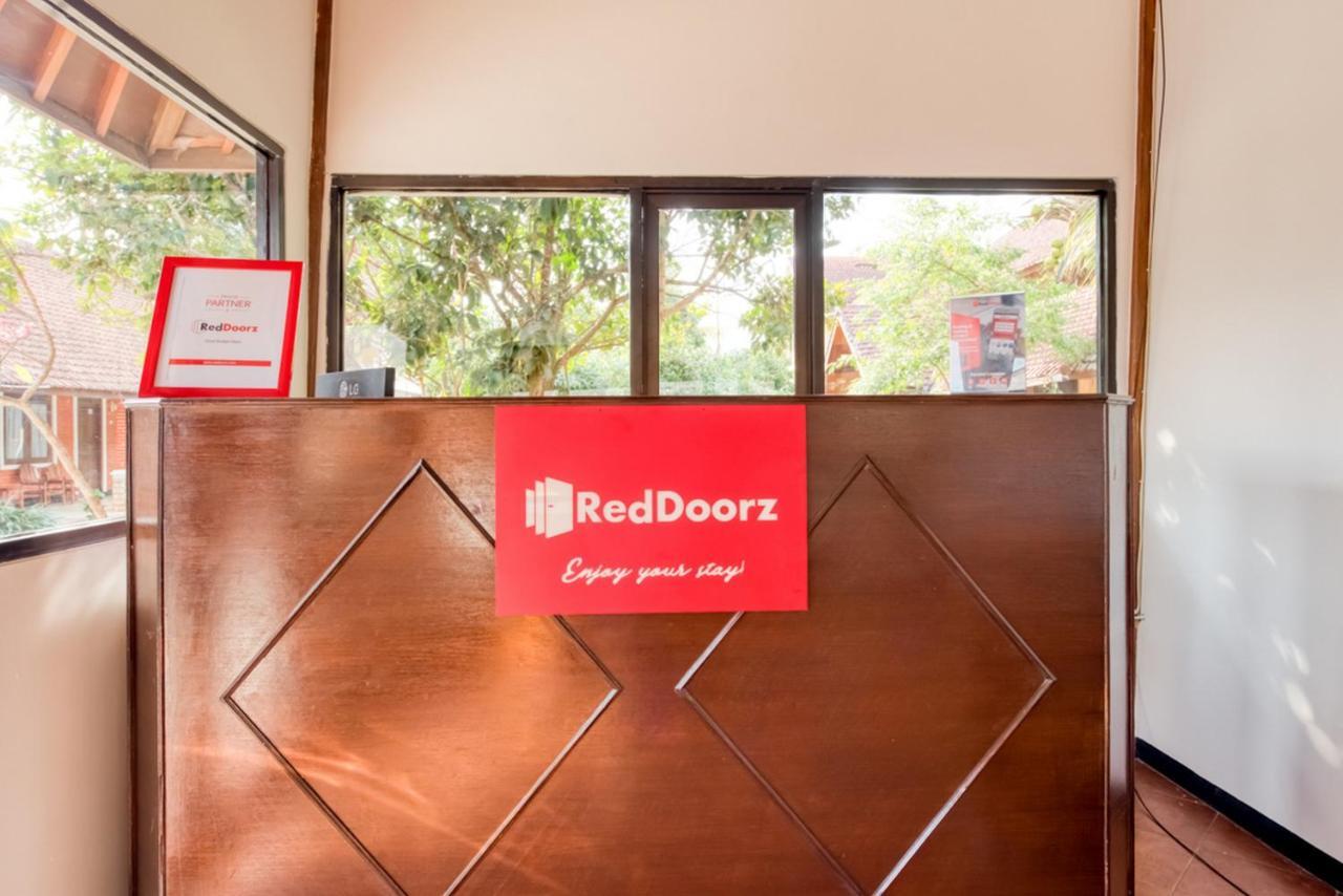 RedDoorz Syariah near Gor Ken Arok Otel Malang Dış mekan fotoğraf